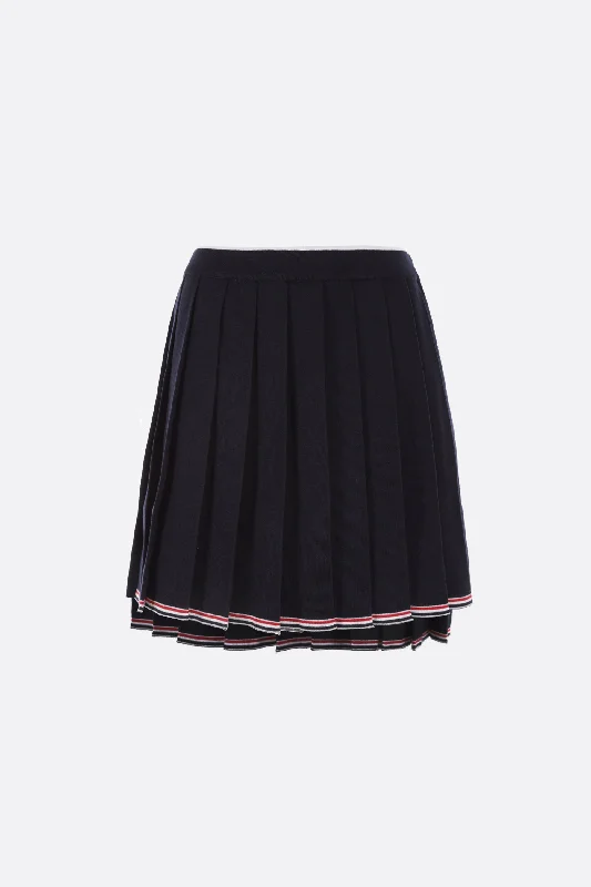 pleated knit skirt